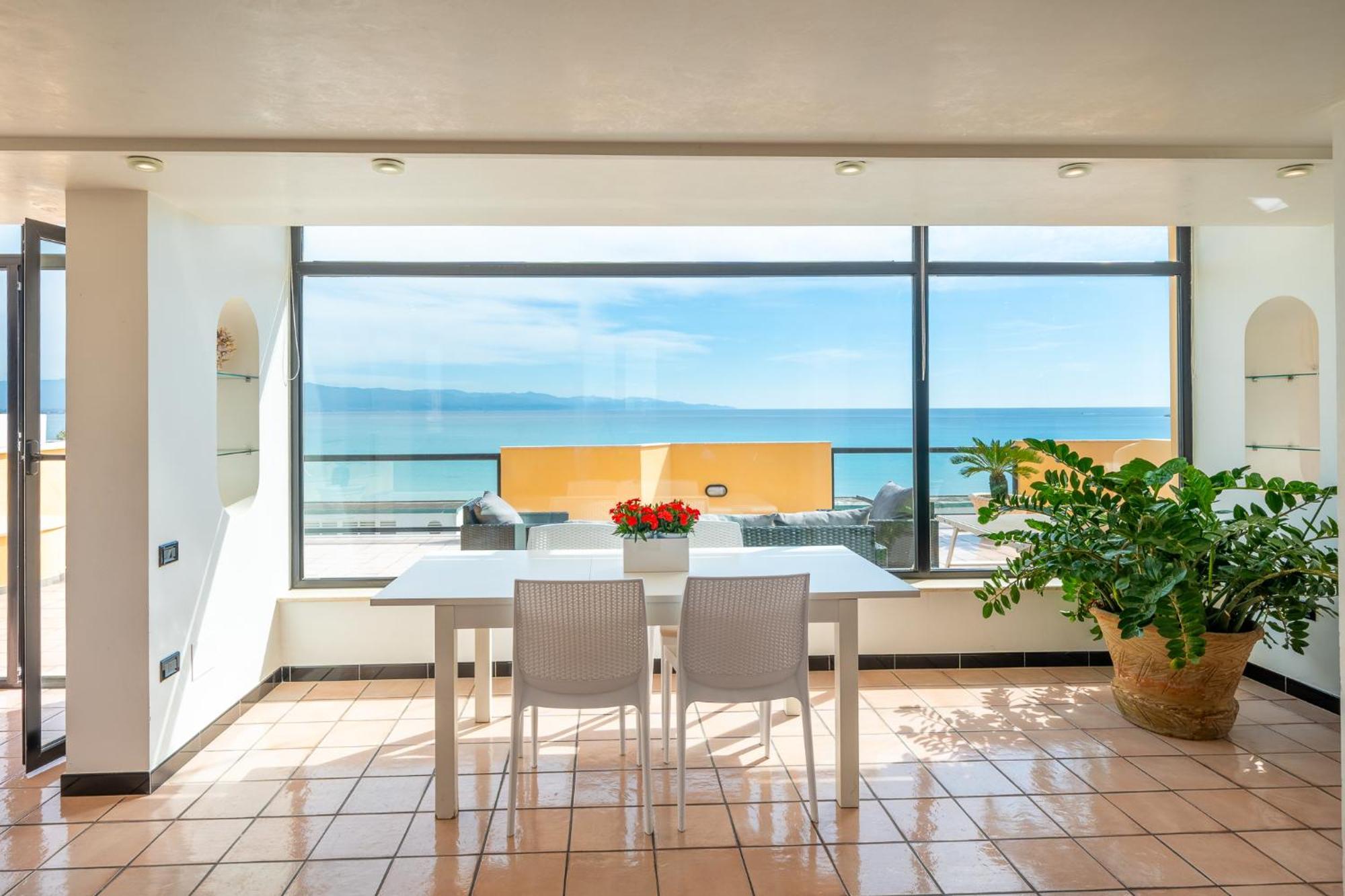 Attico Sul Poetto Apartman Cagliari Kültér fotó